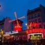 Facade Moulin Rouge (1 lamp) ©Moulin Rouge-D.Duguet
