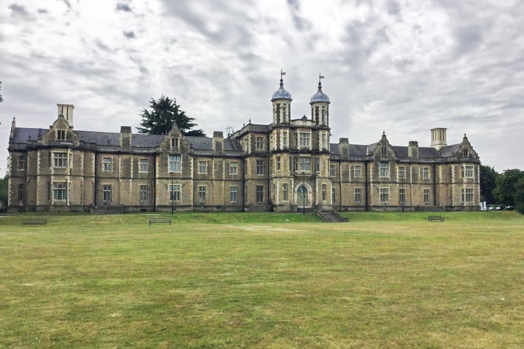 Snarebrook Crown Court